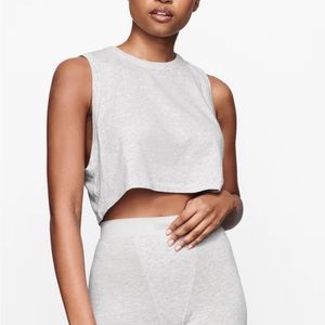 NWT Skims Boyfriend Crop Tank / Light Heather Gray